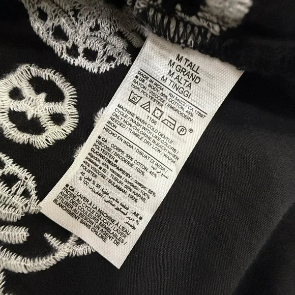 Old Navy Embroidered V Neck Swing Tiered Dress Black Medium Tall - Picture 4 of 10